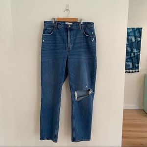 Abercrombie & Fitch Curve Love 90’s Straight Ultra High Rise Jeans Size 33/16